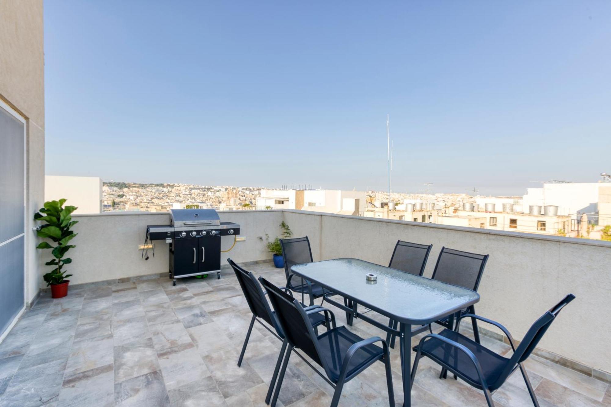 Annitchka Mansions - Penthouse In Central Malta Birkirkara Bagian luar foto