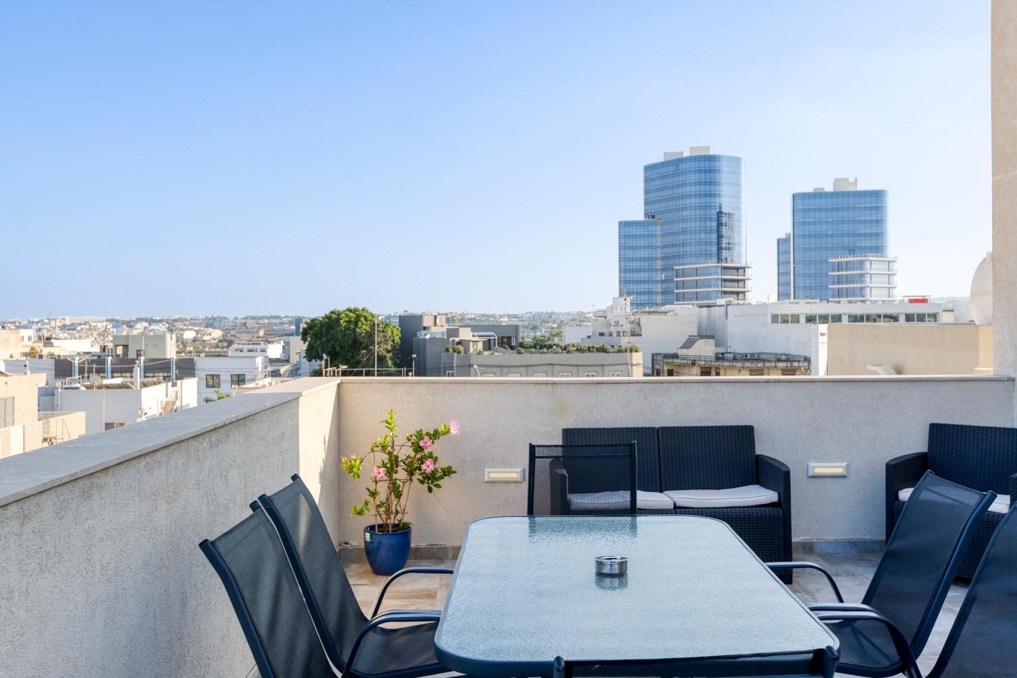 Annitchka Mansions - Penthouse In Central Malta Birkirkara Bagian luar foto