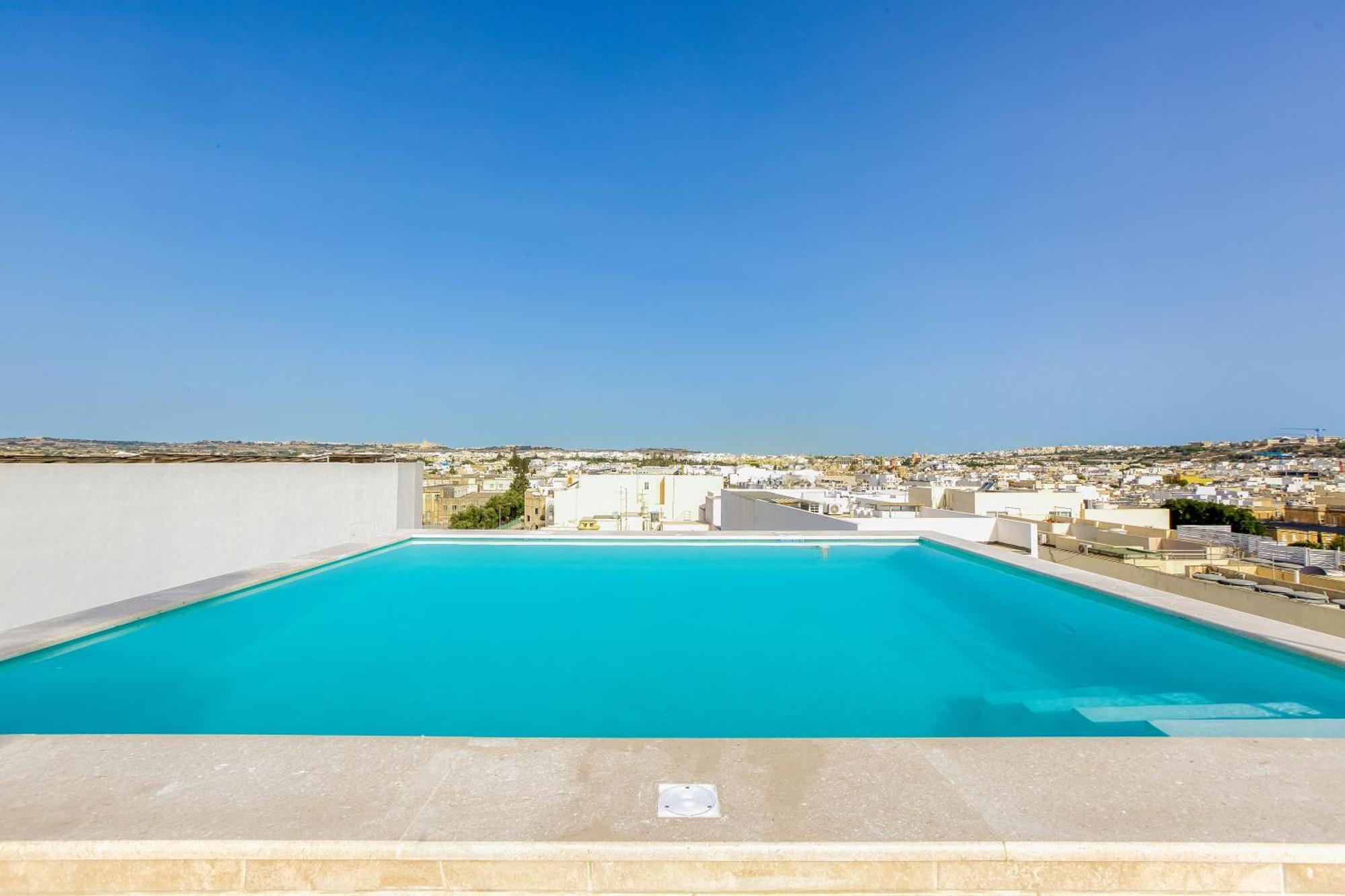 Annitchka Mansions - Penthouse In Central Malta Birkirkara Bagian luar foto