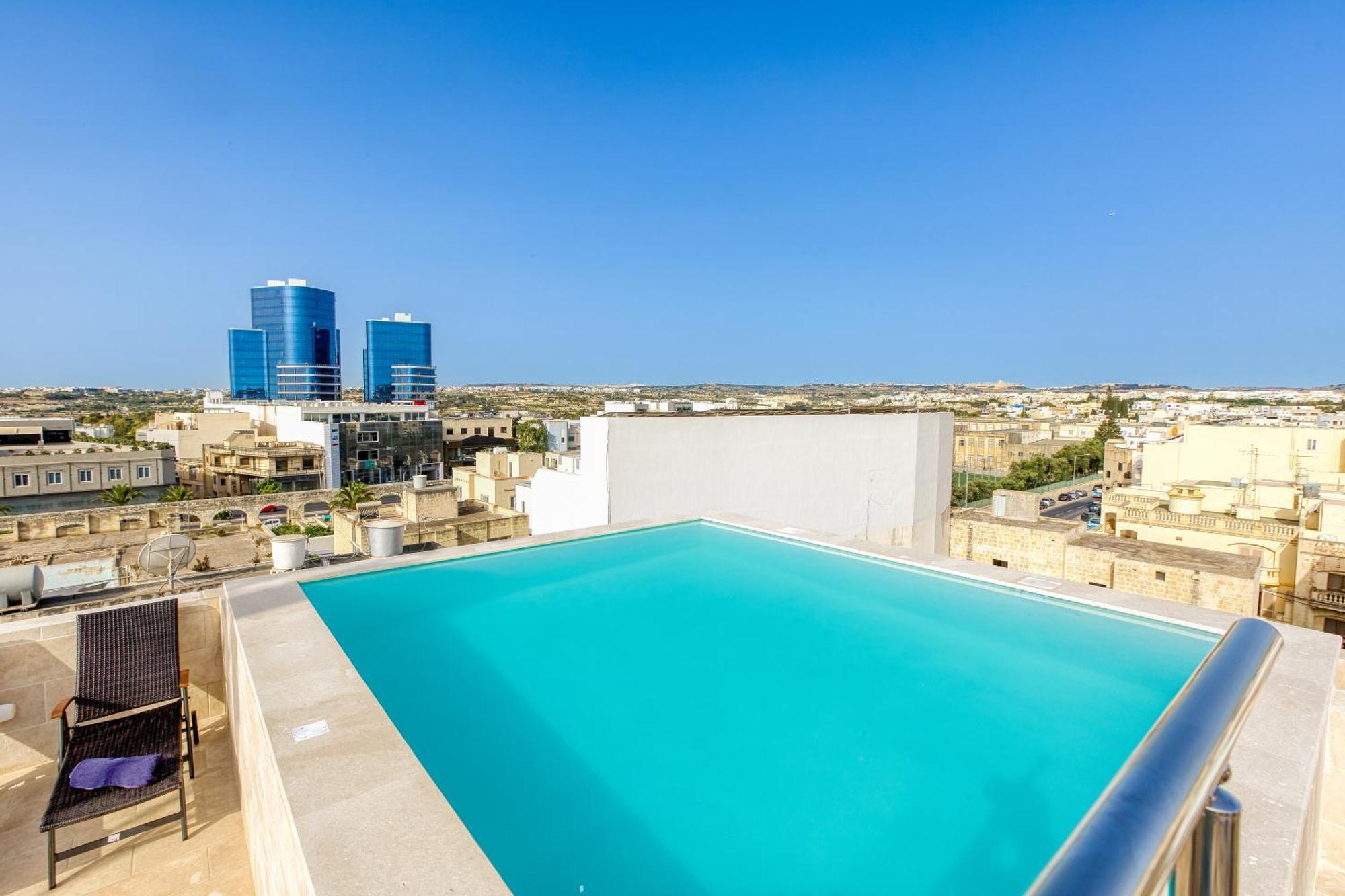Annitchka Mansions - Penthouse In Central Malta Birkirkara Bagian luar foto
