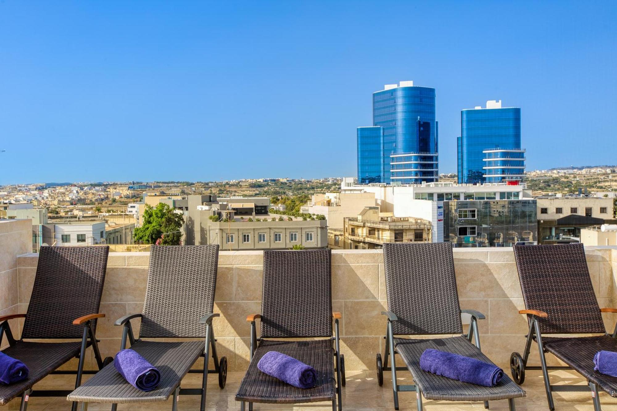 Annitchka Mansions - Penthouse In Central Malta Birkirkara Bagian luar foto